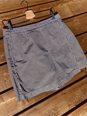 VINTAGE NORTHERN REFLECTIONS gingham black and white mini skort size 10